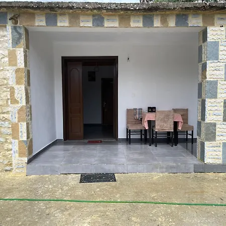 Pellas Berat